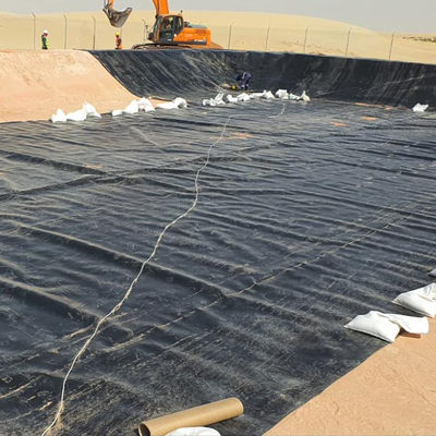 0.4mm 厚さHdpe 地膜 現代のプール建設のためのフィッシュファームライナー