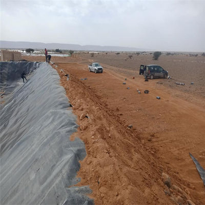 工業デザインスタイル 地膜 下 1.5mm HDPE 地膜のためのスムーズダムライナー