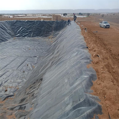 工業デザインスタイル 地膜 下 1.5mm HDPE 地膜のためのスムーズダムライナー