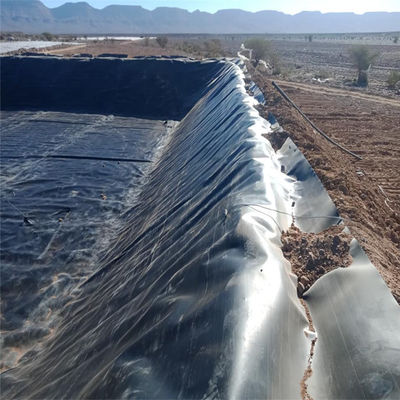 魚飼育池のリナー HDPE 地膜ロールサイズ 効率的な漏れ防止