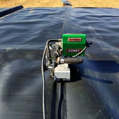 滑らかな顔 1.5mm 1500 マイクロン ブラックグリーン HDPE 地膜フィルム ダム ラインナー 0.75mm