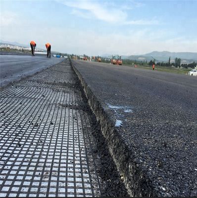 バイアキシアルポリエステル ジオグリッド80-80 道路床固化のためのPET 0.2mm-4mm厚さ