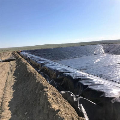 滑らかな質感のある表面 1.5mm HDPE 地膜 防水プラスチックダム 1.0mm