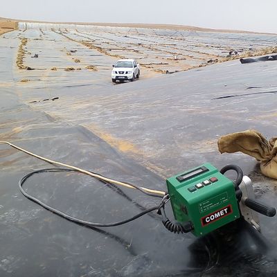 1人工湖 景観 河川 流水道 敷地内訓練のための.5mm HDPE 地膜