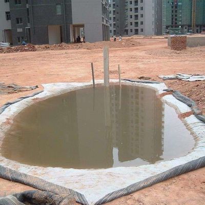 伝統的なデザイン ナトリウムベントナイト 地合成粘土ライナー GCL HDPE 地膜 1m-6m 幅