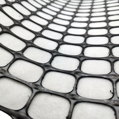 CE/ISO9001 認証された複合型ジオグリッド 道路建設用フィルタリング用PP バイアキシアルジオグリッド