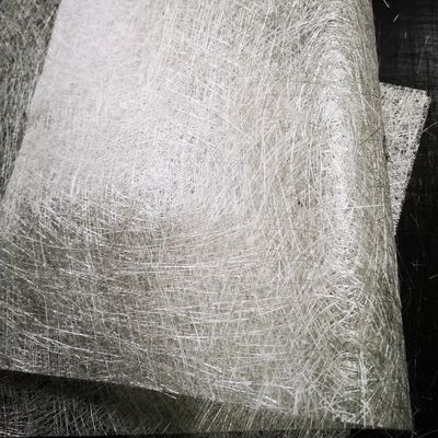 Eガラス ジュシ ガラス繊維 切断されたスレッドマット 300gm 450gm 中等柔らかい 白