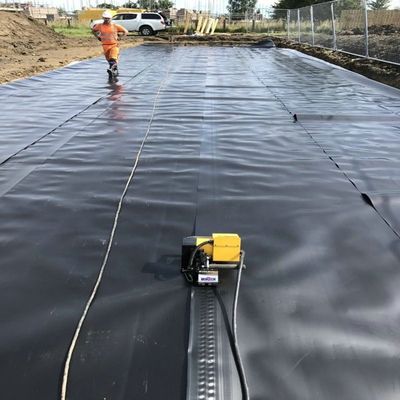 1mm 2mm 3mm 滑らかな表面 HDPE 防水 地膜 池ダム 湖