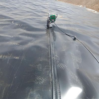 黒色 HDPE 地膜 ラインナー 1mm 農業池 防水 0.5mm 0.75mm 1.5mm