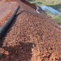 黒地質繊維 織物のない二軸プラスチック地質グリッド 縫合された防裂地質グリッド