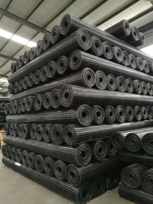 高張力 土壌安定化用ブラック・バイアキシアル・ジオグリッド 30-30kn PP素材