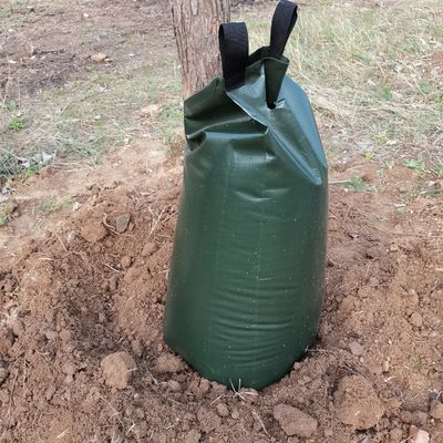 100L サイズプラス ゆっくり放出する水滴袋 新植樹の緑の灌水を用いる