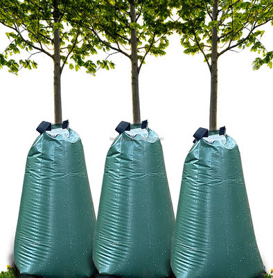 20 ガロン の 緑色 の PVC 木 の 水 袋 新しく 植え られ た 木 の 環境 に 優しい 選択