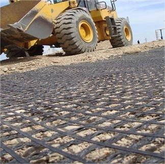 120knビツンコーティングガラス繊維のジオグリッド 50-200mの長さの道路床の強化のために
