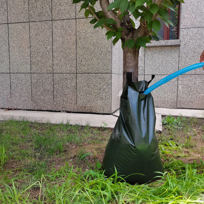 効果 的 な 灌?? の ため に 15-25 ガロン の ゆっくり 放出 する プラスチック 樹 の 灌?? 袋